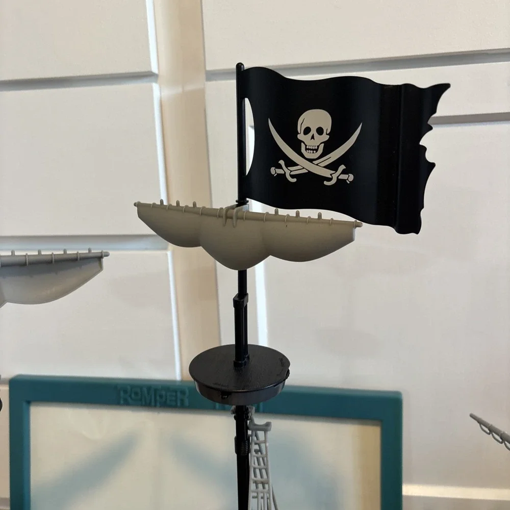Pirates of the Caribbean‎ Ultimate Black Pearl Playset Zizzle 2006 ,Poster, Mega